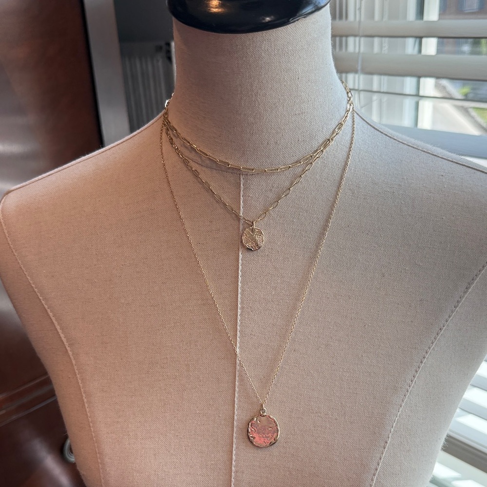Chic Gold Coin Pendant Necklace Set